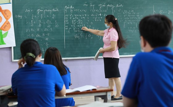 Dạy thêm, học thêm biến tướng