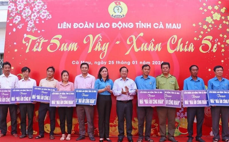 Tết Sum vầy 2025