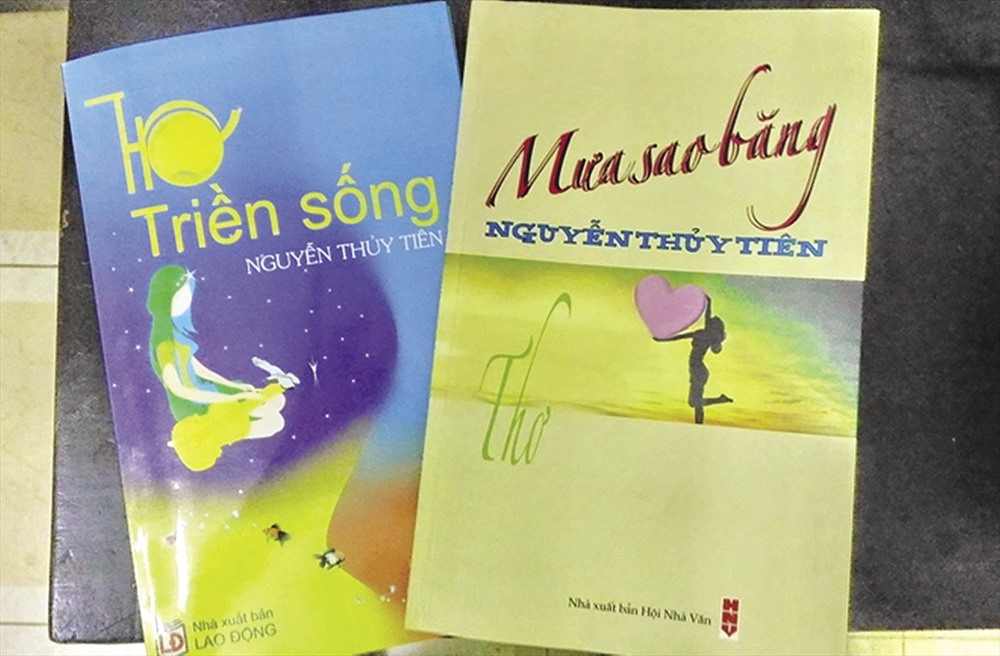 Hai tập thơ “Mưa sao băng” và “Triền sống” của Nguyễn Thủy Tiên.