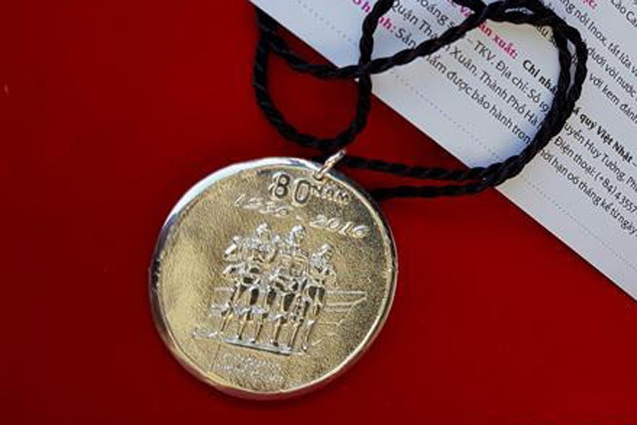 Kỷ niệm chương của TKV trị giá 640.000 đồng. Ảnh: T.L