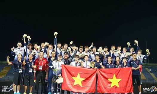 ĐT nữ Việt Nam giành HCV SEA Games 29 tại Malaysia. Ảnh: D.P