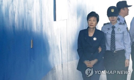 Cựu Tổng thống Park Geun-hye bị gia hạn giam giữ thêm 6 tháng. Ảnh: Yonhap
