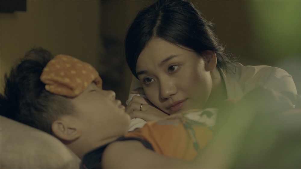 Hình ảnh trong MV Lời con muốn nói.