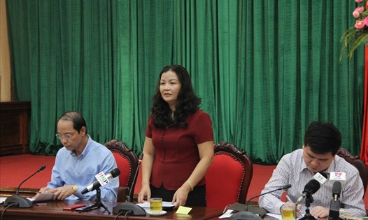 Bà Trần Thị Phương Lan – Phó Giám đốc Sở Công thương Hà Nội tại buổi giao ban báo chí Thành ủy Hà Nội chiều 24.10. Ảnh PV