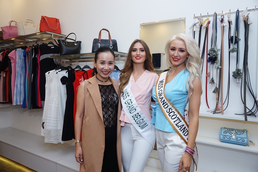 NTK Mi Trang và các người đẹp. Ảnh: T.L