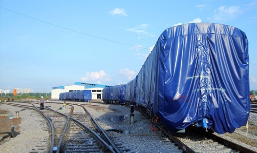 Các đoàn tàu được lắp đặt trên đường sắt Cát Linh-Hà Đông.