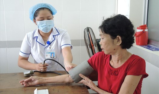 Hoạt động khám chữa bệnh tại Bệnh viện Đa khoa huyện Lấp Vò, tỉnh Đồng Tháp (ảnh K.Q)