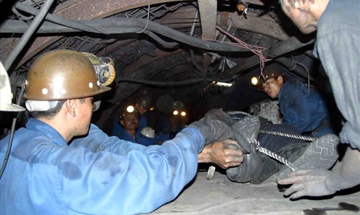 Một vụ tai nạn lao động nghiêm trọng  ở Cty than Mông Dương  xảy ra cách đây vài năm. Ảnh: T.N.D