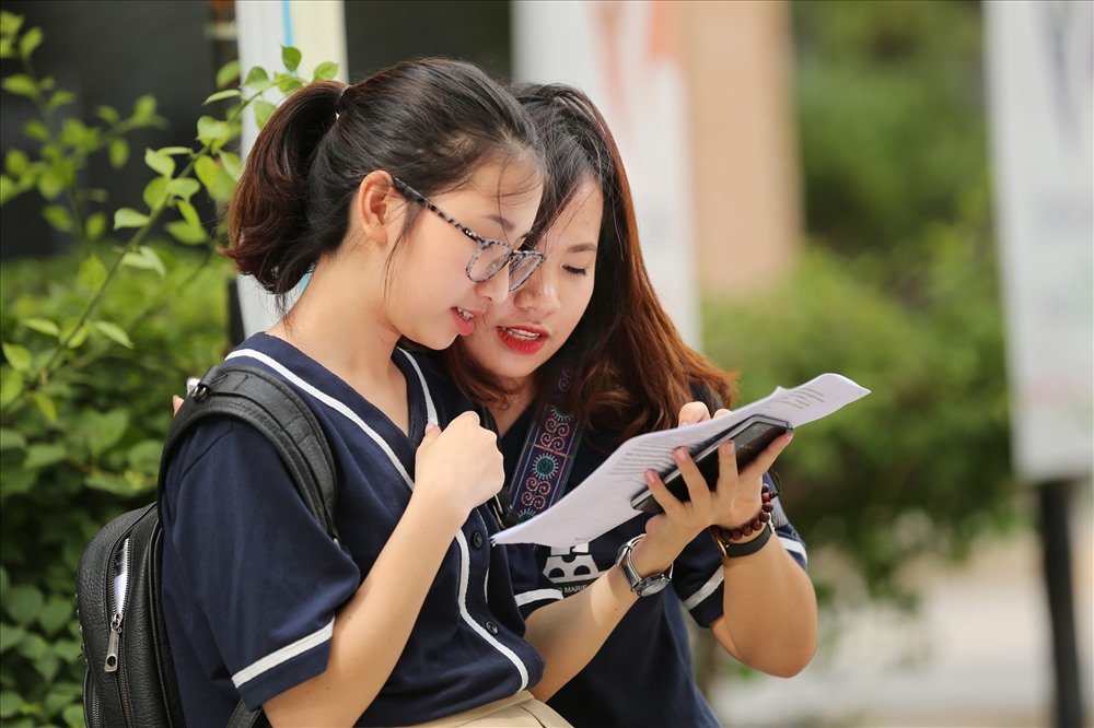 Tân sinh viên rất cần lời khuyên của cố vấn học tập trong việc chọn số lượng môn học, tín chỉ phù hợp trong một học kỳ. (Ảnh minh họa: Hải Nguyễn).