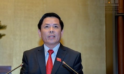 Bộ trưởng Bộ GTVT Nguyễn Văn Thể khẳng định sẽ "gỡ băng" để rà soát từng vấn đề mà ĐBQH còn băn khoăn. Ảnh: QH
