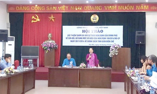 Đồng chí Nguyễn Thị Thu Hồng - Phó Chủ tịch Tổng LĐLĐVN - chủ trì Hội nghị. Ảnh: N.Giang