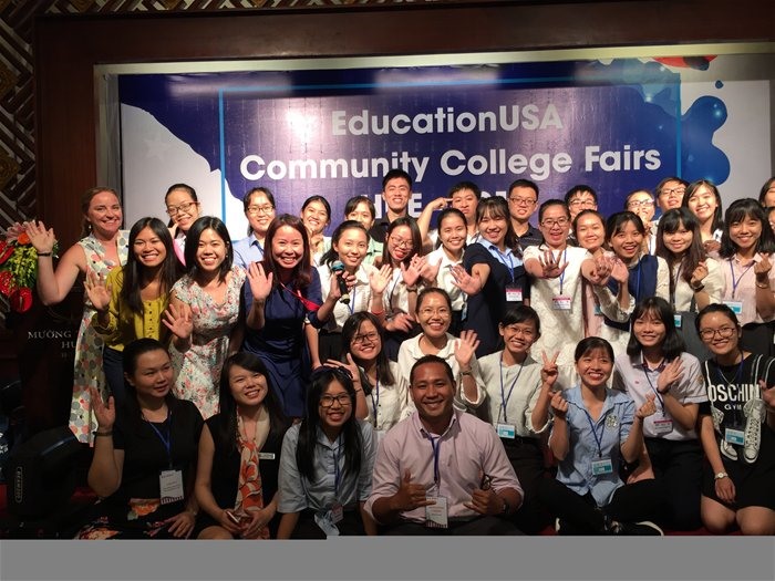 Trong năm học 2016-2017, Việt Nam có hơn  22.000 du học  sinh tại Mỹ  - Ảnh: Lãnh sự quán Mỹ