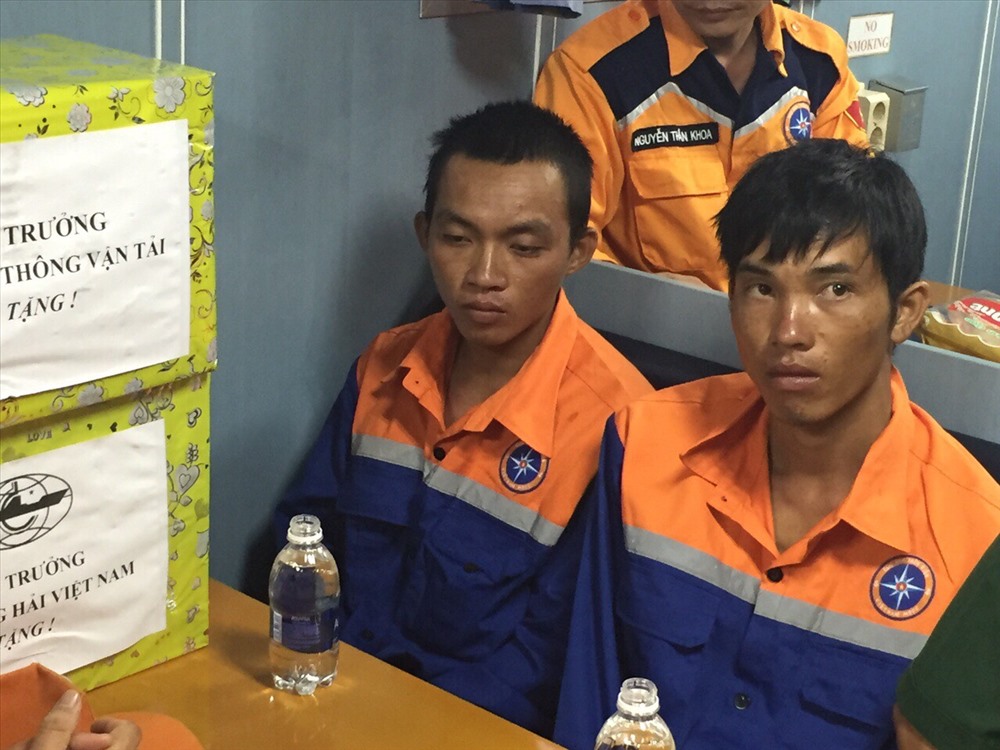 Hai thuyền viên đã an toàn