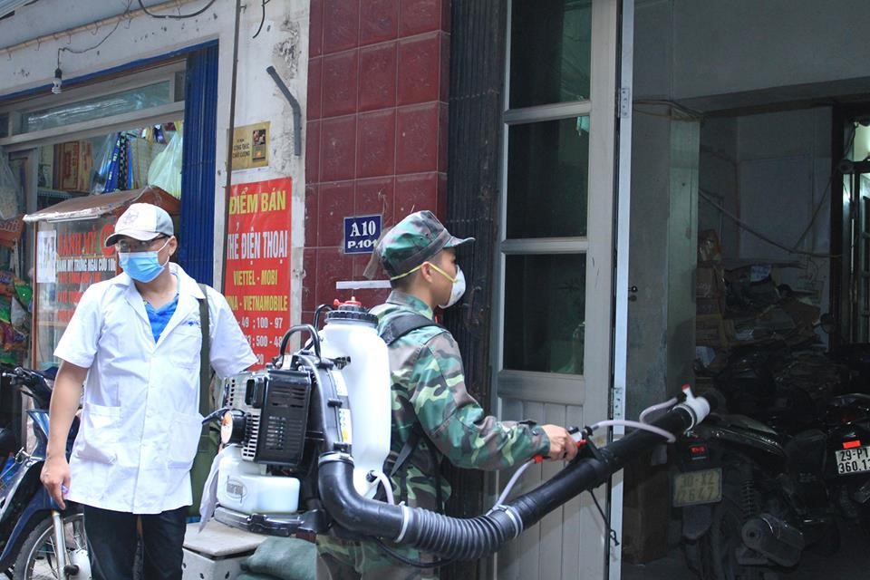 Bệnh sốt rét truyền bệnh qua loài muỗi, do đó, diệt muỗi là một trong những cách hiệu quả phòng bệnh (ảnh L.Đ)