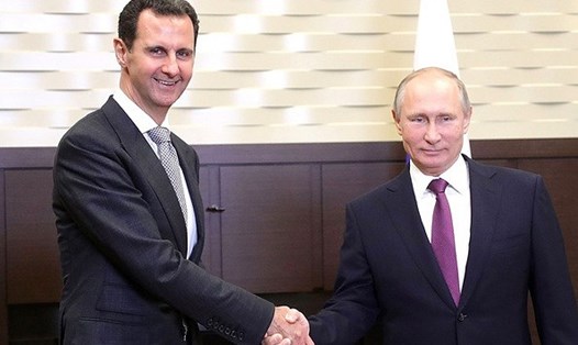 Tổng thống Nga Vladimir Putin có cuộc hội đàm với Tổng thống Syria Bashar al-Assad tại Sochi hôm 20.11. Ảnh: Tass