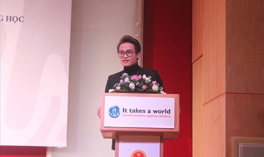 Đại sứ thiện chí Hà Anh Tuấn phát biểu tại lễ khởi động Sáng kiến. Ảnh: PV
