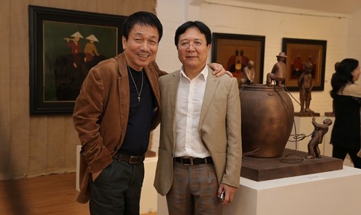 Nhạc sĩ Phú Quang và NSND Vương Duy Biên. 