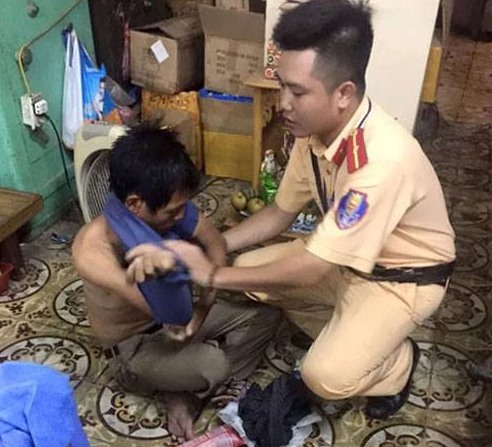 Hình ảnh đẹp của chiến sĩ CSGT