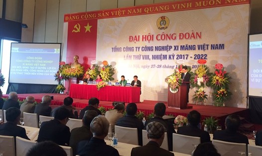 Chủ tịch CĐ Vicem Phạm Minh Đức phát biểu khai mạc Đại hội. 
