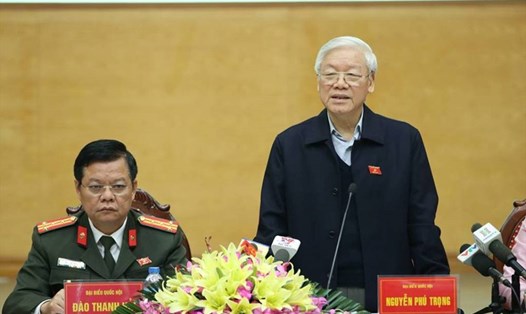 Tổng Bí thư Nguyễn Phú Trọng tiếp xúc cử tri quận Tây Hồ và Ba Đình (Hà Nội)