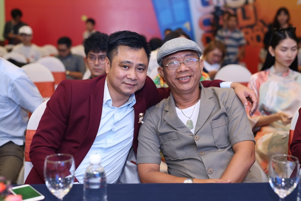 Tự Long và Trung Dân. Ảnh: Lê Nhân