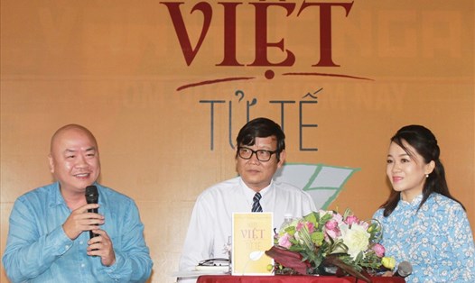 Ra mắt cuốn sách "Người Việt tử tế" của nhà báo Lê Thanh Phong và nhà văn Nguyễn Một