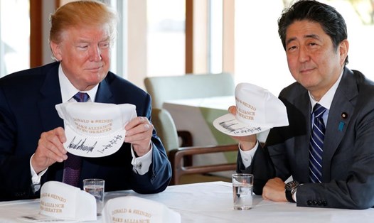 Tổng thống Mỹ Donald Trump và Thủ tướng Nhật Shinzo Abe. Ảnh: Reuters