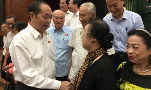 Chủ tịch Nước Trần Đại Quang gặp gỡ cử tri TPHCM vào sáng 1.12. Ảnh: L.T