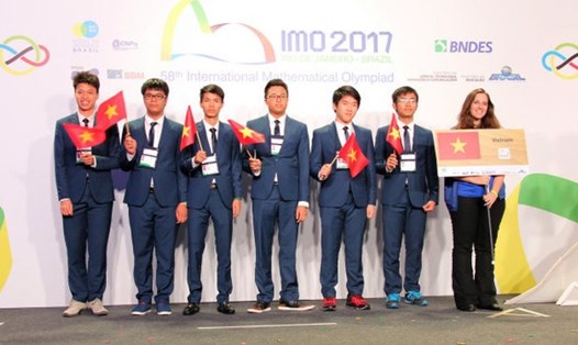 6 thí sinh đội tuyển quốc gia Việt Nam đều giành huy chương tại kỳ thi Olympic Toán học quốc tế 2017. Ảnh: Bộ GDĐT.