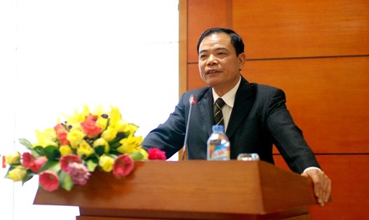 Ông Nguyễn Xuân Cường khích lệ thanh niên khởi nghiệp trong nông nghiệp. Ảnh: Minh Long