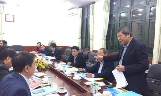Phó Chủ tịch Thường trực Tổng LĐLĐVN Trần Thanh Hải phát biểu tại buổi làm việc. Ảnh: Quế Chi 