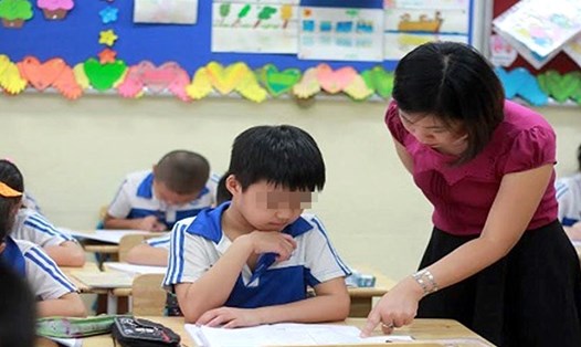 Ngoài tăng lương, giáo viên cũng cần được tự chủ về chuyên môn. Ảnh minh họa: Hải Nguyễn.