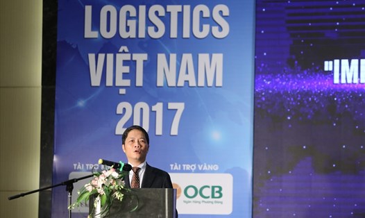 Bộ trưởng Bộ Công thương Trần Tuấn Anh chủ trì diễn đàn Logistic năm 2017. 
