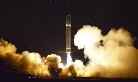 Hình ảnh vụ thử tên lửa Hwasong-15 hôm 29.11.2017 của Triều Tiên. Ảnh: KCNA