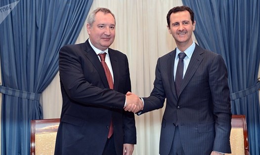 Tổng thống Syria Bashar al-Assad tiếp Phó Thủ tướng Nga Dmitry Rogozin ở Damascus ngày 18.12. Ảnh: Sputnik