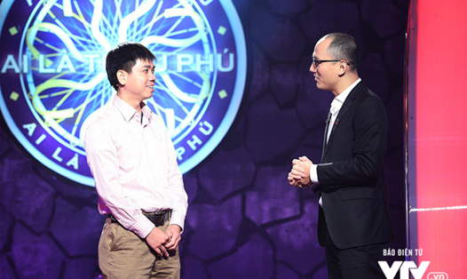 Nhà báo Phan Đăng đã có buổi ghi hình "Ai là triệu phú" đầu tiên. Ảnh: VTV