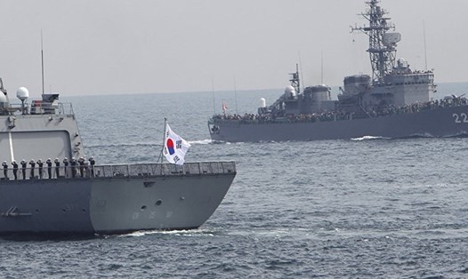 Mỹ, Nhật Bản và Hàn Quốc tập trận giám sát tên lửa. Ảnh: Sputnik