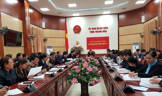Chủ tịch UBND tỉnh Thanh Hoá trực tiếp giải quyết nhiều bức xúc của DN. Ảnh: X.H