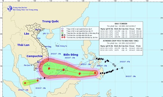 Vị trí và hướng đi của bão số 16 Tembi và áp thấp nhiệt đới (suy yêu từ cơn bão số 15 Kai-Tak). Ảnh: NCHMF