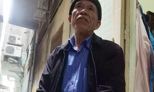 Ông Nguyễn Bốn, Tổ trưởng Tổ dân phố số 6 (phường Hải Châu 1, quận Hải Châu, TP Đà Nẵng) là người được mời chứng kiến việc khám xét nhà ông Vũ.