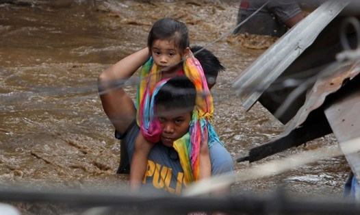 Lũ lụt ở thành phố Cagayan de Oro. Ảnh: Reuters