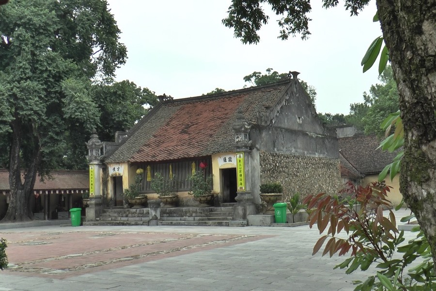 Chùa Côn Sơn - một trong những di tích lịch sử được xếp hạng mới trùng tu, tôn tạo và có những hạng mục được phục dựng lại. Ảnh: TRẦN VƯƠNG