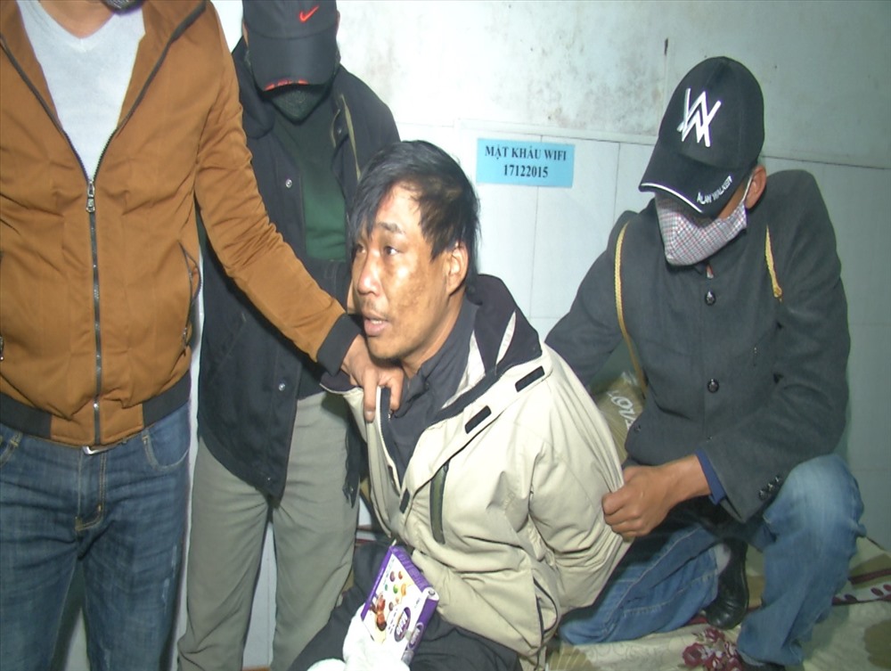 Đối tượng Sáng bị bắt giữ tại nhà nghỉ. Ảnh: ĐT.