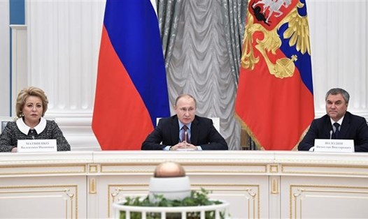Tổng thống Nga Vladimir Putin trong cuộc họp với các nghị sĩ Nga ngày 25.12. Ảnh: AFP