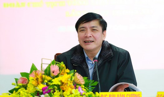 Đồng chí Bùi Văn Cường, Ủy viên TƯ Đảng, Chủ tịch Tổng LĐLĐVN phát biểu tại Hội nghị. Ảnh: Hải Nguyễn