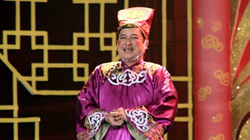 Nghệ sĩ Chí Trung trên sân khấu Táo quân 2017. 