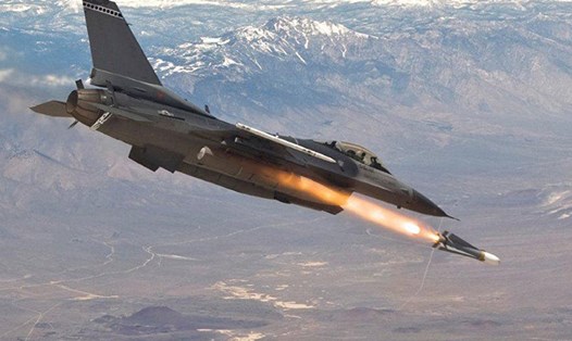 Mỹ tuyên bố 2 máy bay chiến đấu F-16 Fighting Falcons của không quân không kích diệt 1 thủ lĩnh Taliban. Ảnh: Sputnik