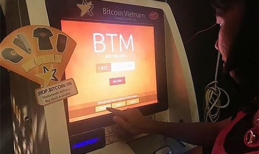 Một "cây" ATM Bitcoin tại TP.HCM (ảnh: netlife.vn).