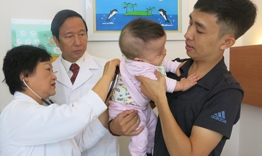 Kết quả chụp CT phổi lồng ngực và khám giữa tháng 12/2017 của Hoàng Thiên cho thấy phổi bé gần như trở về bình thường.