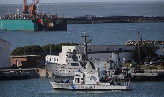 Đội tìm kiếm tàu ngầm Argentina mất tích sẽ tiếp tục xác minh 3 vật thể khác. Ảnh: AP